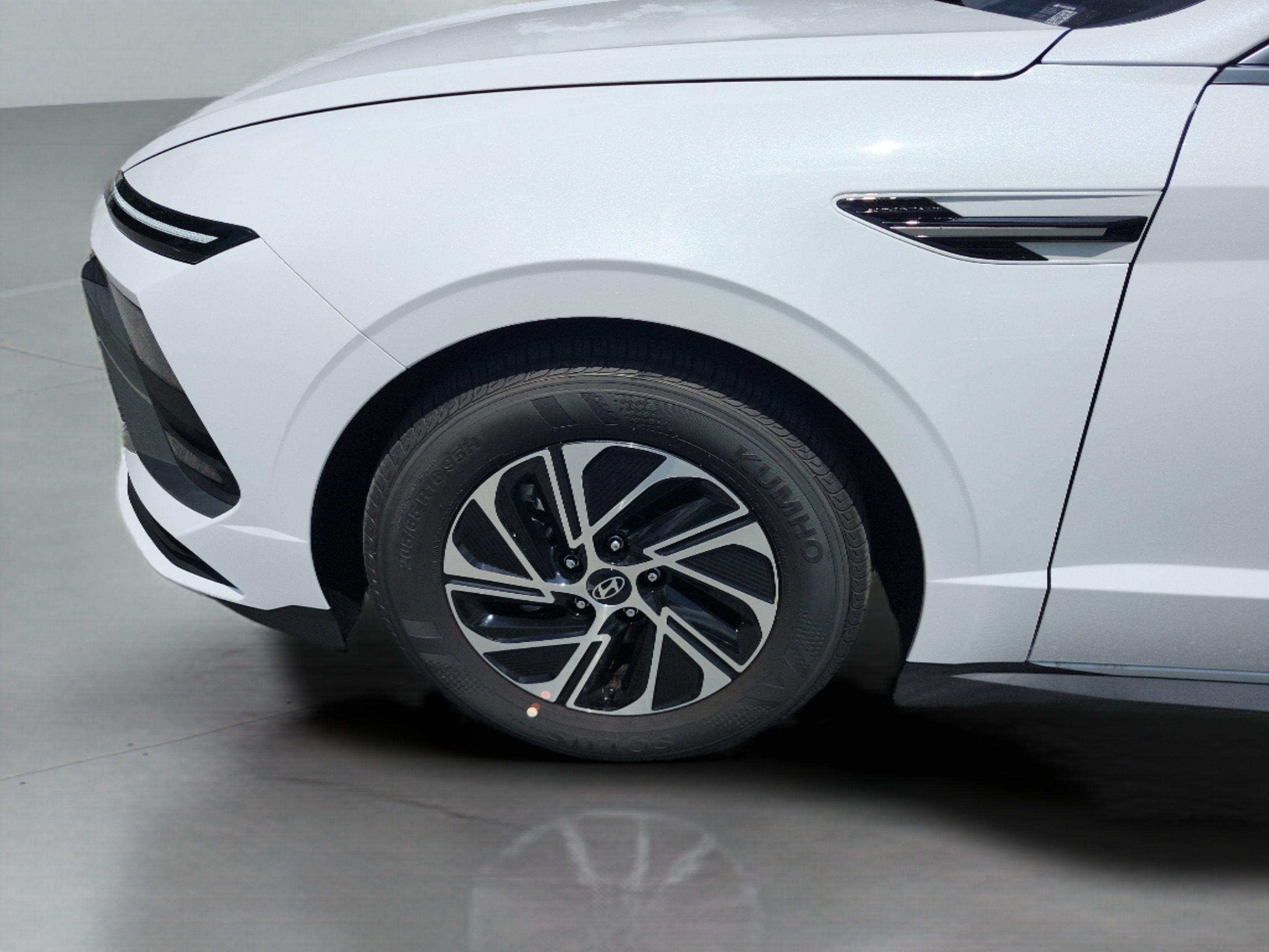 New 2026 Hyundai Sonata Blue FWD image 27