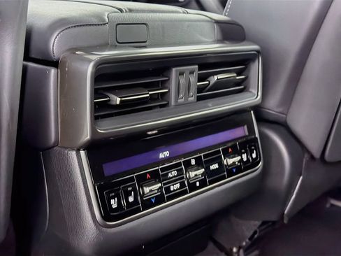 Used 2023 Lexus LX 600 F Sport w/ Accessory Package (Z1) AWD/4WD image 39