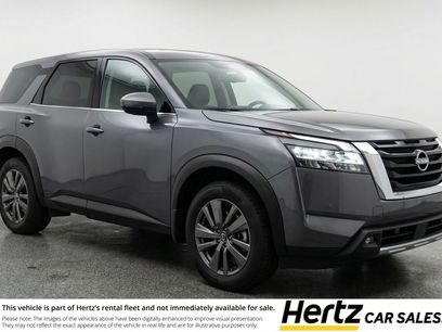 Used 2025 Nissan Pathfinder SV