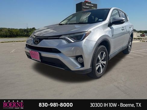 Used 2017 Toyota RAV4 XLE FWD image 3