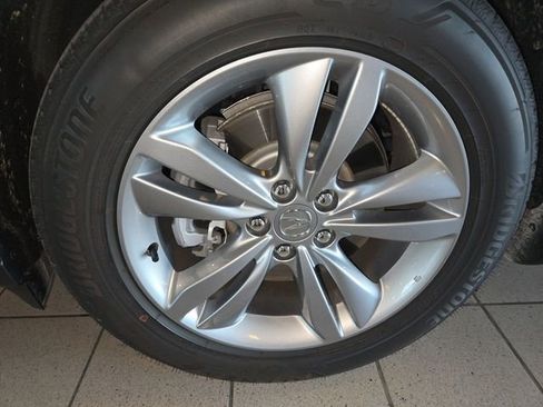 Certified 2025 Acura MDX FWD image 10