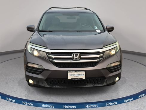Used 2017 Honda Pilot EX image 3