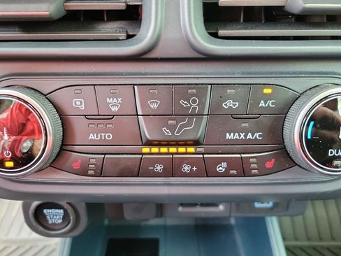 Used 2024 Ford Maverick Lariat w/ Black Appearance Package FWD image 15