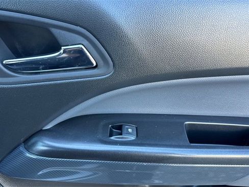 Used 2021 Chevrolet Colorado Z71 w/ Safety Package image 20