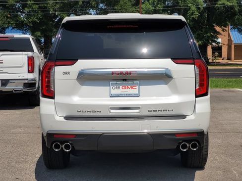 Used 2023 GMC Yukon Denali AWD/4WD image 6