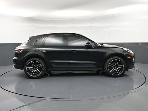 Certified 2020 Porsche Macan AWD/4WD image 9