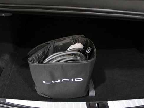 Used 2022 Lucid Air Grand Touring image 15