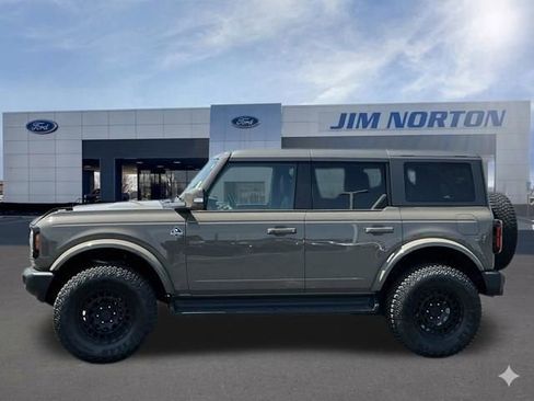 Used 2025 Ford Bronco Outer Banks AWD/4WD image 8