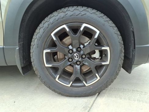 Certified 2025 MAZDA CX-50 Meridian Edition w/ Apex Package AWD/4WD image 9