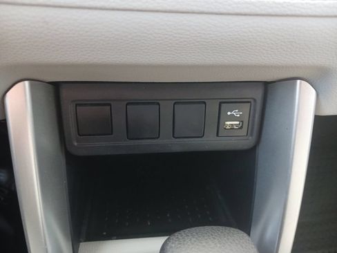 Used 2022 Toyota Corolla Cross L FWD image 24