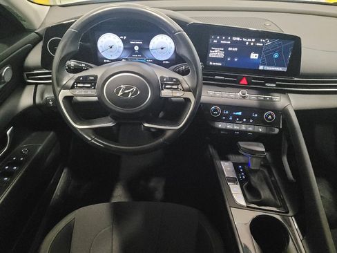 Used 2023 Hyundai Elantra SEL w/ Convenience Package FWD image 22