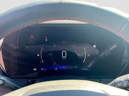 Used 2024 Chevrolet TrailBlazer RS w/ Convenience Package image 12