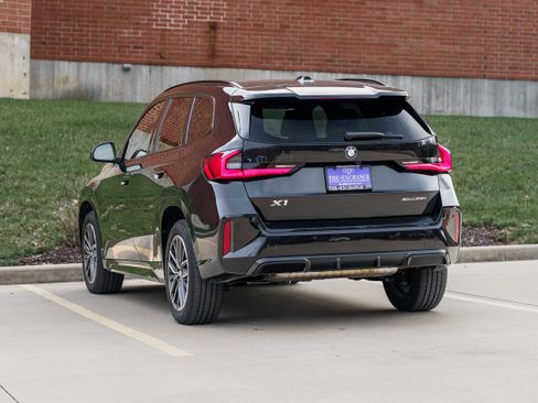 Used 2025 BMW X1 xDrive28i image 5