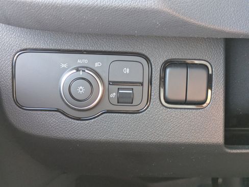 Used 2023 Mercedes-Benz Sprinter 3500 image 25