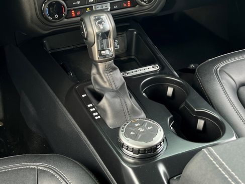 New 2025 Ford Bronco Big Bend image 16