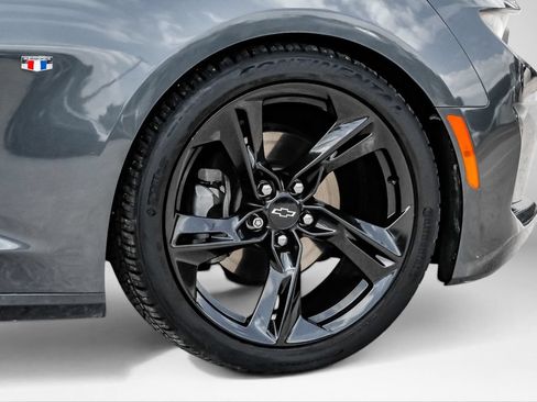 Used 2020 Chevrolet Camaro LT w/ RS Package RWD image 43