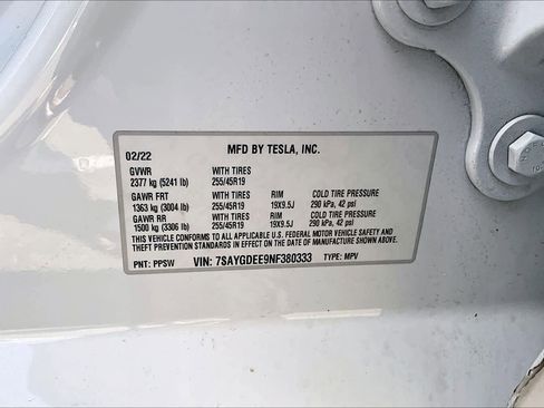Used 2022 Tesla Model Y Long Range image 34