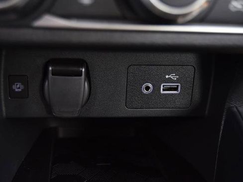 New 2025 Nissan Versa SV image 15