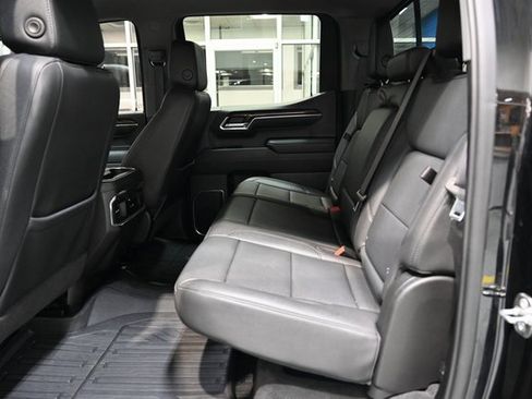 Used 2024 GMC Sierra 1500 Elevation w/ Elevation Premium Package image 12