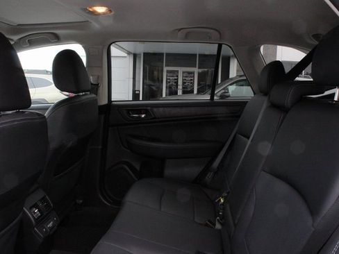 Used 2018 Subaru Outback 2.5i Limited image 14