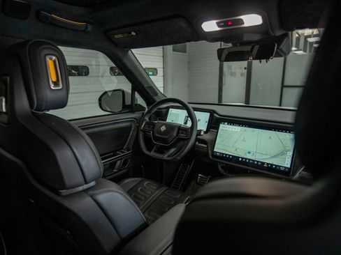 Used 2023 Rivian R1S Adventure AWD/4WD image 16