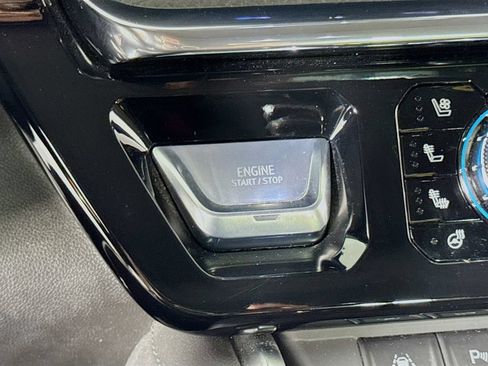 Used 2024 GMC Sierra 1500 Denali AWD/4WD image 29