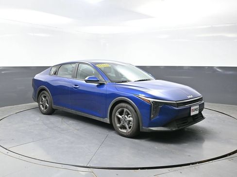 Used 2025 Kia K4 FWD image 5