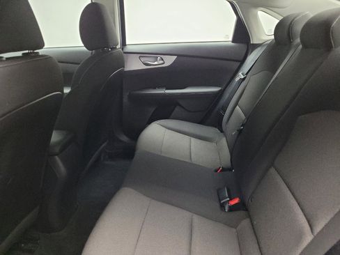 Used 2023 Kia Forte LXS w/ LXS Technology Package image 18