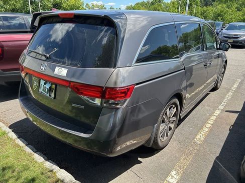 Used 2016 Honda Odyssey Touring image 4