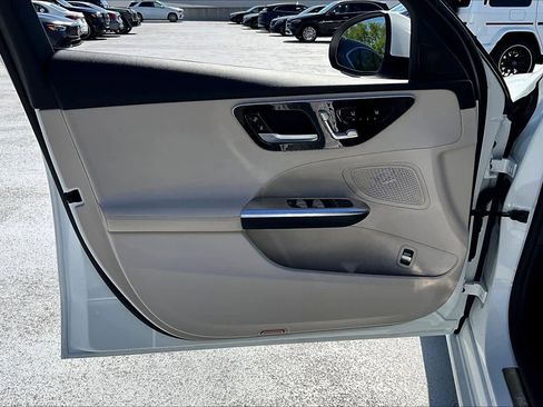 Used 2024 Mercedes-Benz C 300 Sedan image 21