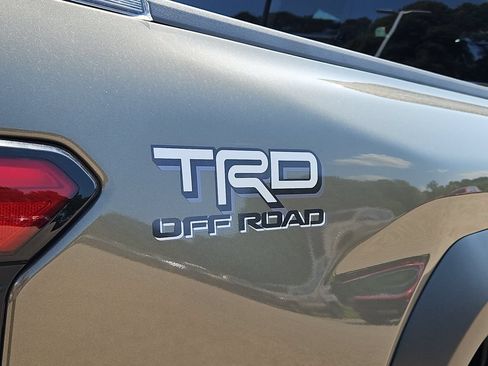 New 2026 Toyota Tacoma TRD Off-Road w/ TRD Off Road Upgrade Package AWD/4WD image 4
