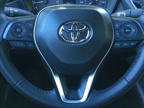 Used 2025 Toyota Corolla SE FWD image 13