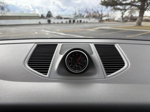 Used 2015 Porsche Macan S image 26