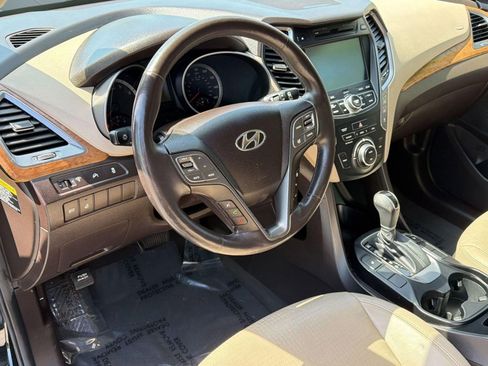 Used 2013 Hyundai Santa Fe GLS FWD image 4