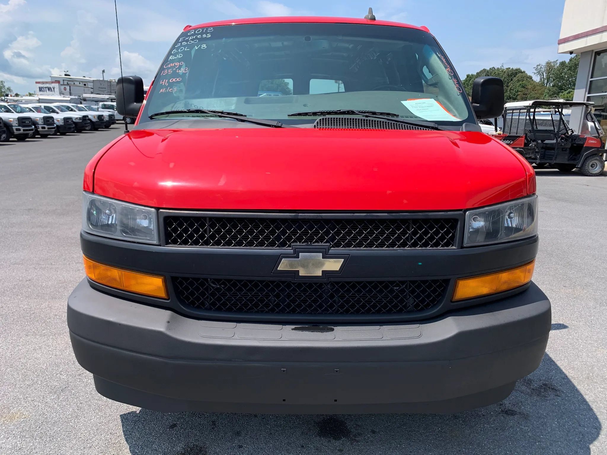 Used 2018 Chevrolet Express 2500 w/ Driver Convenience Package RWD image 2