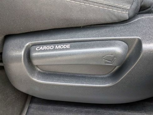 Used 2020 Nissan Pathfinder SV FWD image 16