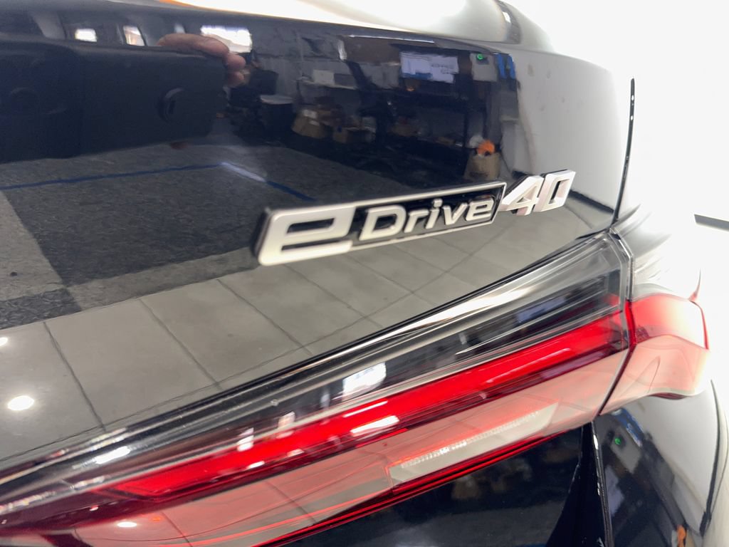 Used 2025 BMW i4 eDrive40 w/ Premium Package RWD image 25