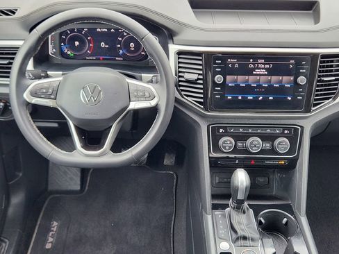 Used 2023 Volkswagen Atlas SE AWD/4WD image 26