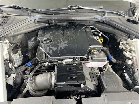 Used 2023 Genesis GV70 2.5T w/ Advanced Package image 31