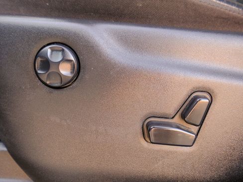 Used 2020 Jeep Grand Cherokee Limited image 37