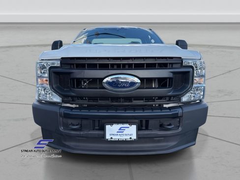 Used 2021 Ford F250 XL w/ Power Equipment Group image 2