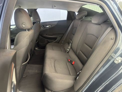 Used 2019 Chevrolet Malibu LS image 12