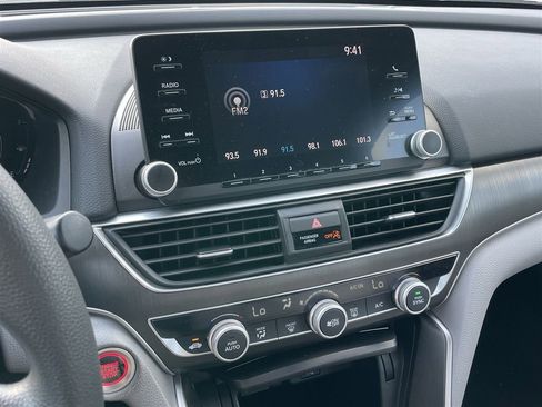 Used 2019 Honda Accord LX image 7