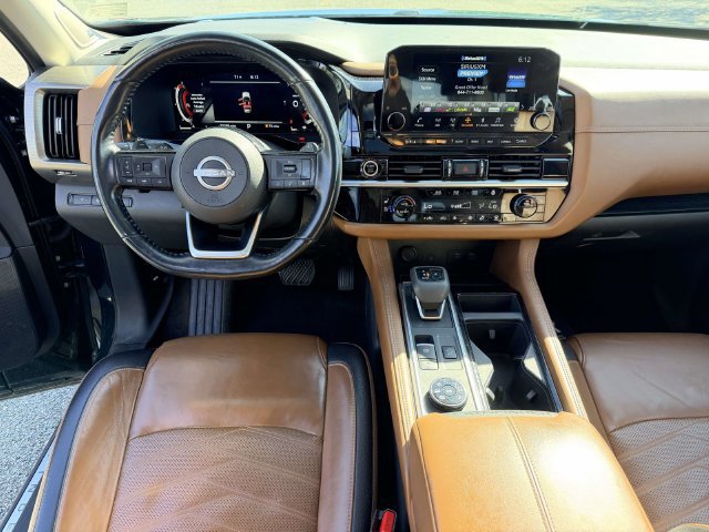 Used 2023 Nissan Pathfinder Platinum AWD/4WD image 18