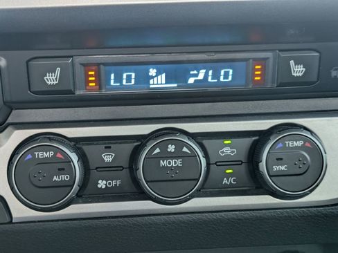 Used 2023 Toyota Tacoma Limited image 24