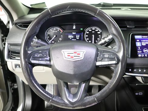 Used 2020 Cadillac XT4 Premium Luxury FWD image 35