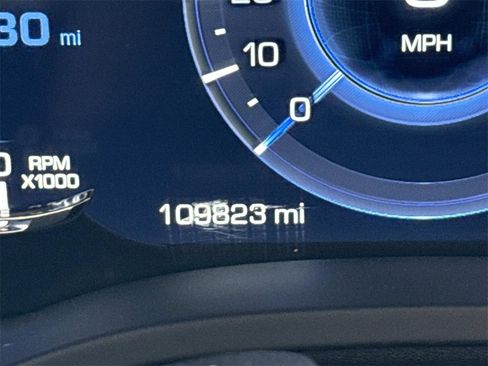 Used 2018 Cadillac Escalade ESV Premium Luxury image 30