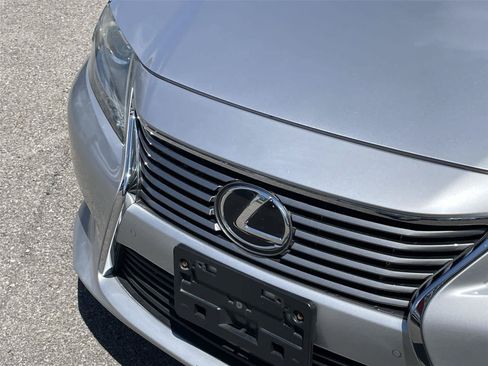 Used 2013 Lexus ES 350 w/ Luxury Pkg FWD image 10