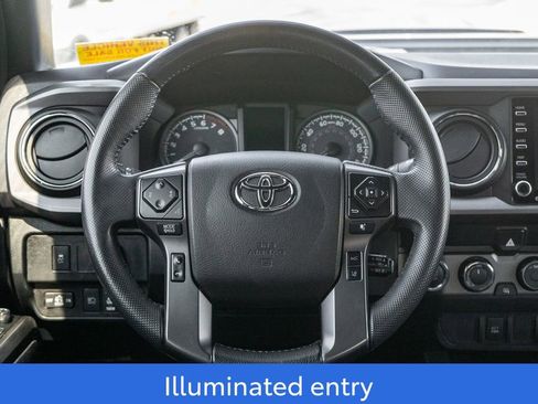 Used 2021 Toyota Tacoma TRD Sport image 14