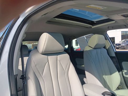 Used 2025 Acura Integra FWD image 18